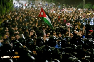 شبکه 10 تلویزیون اسرائیل:

سقوط حکومت در اردن «کشور حماس» را در پی خواهد داشت