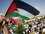 تحت شعار اليوم العالمي للقدس، رمز وحدة وجهاد الامة الاسلامية

مسيرات يوم القدس العالمي تنطلق اليوم في طهران والمدن الايرانية الاخري 2