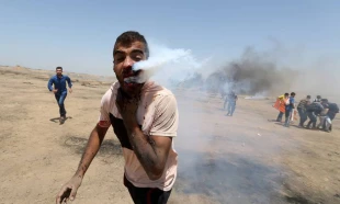 منابع فلسطینی و صهیوینستی اعلام کردند:

شهادت 4 فلسطینی و مجروحیت 525 نفر دیگر/آتش سوزی گسترده در شهرک های همجوار غزه 6