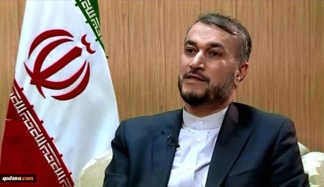في تغريدة على تويتر

عبداللهيان: السعوديون يريدون قطع الماء والخبز عن اليميين كي يستسلموا
 2