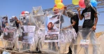 ناشدت المؤسسات الحقوقية لوقف جرائم اسرائيل

اللجنة القانونية لمسيرة العودة: الاحتلال يحاول جر المسيرات السلمية للعسكرة
 2