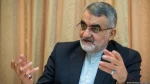 رئيس لجنة الامن القومي والسياسة الخارجية في البرلمان الإيراني:

قتل الاطفال الابرياء والنساء والمدنيين في اليمن يعود الى الدعم الاميركي المباشر للسعودية 2