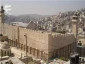 رسانه های فلسطینی گزارش دادند:

تعرض وزیر صهیونیست به حرم حضرت ابراهیم (ع) در شهر الخلیل