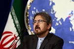 اعربت عن اسفها من استمرار بعض الدول الغربية في دعم السعودية بالسلاح

ايران تدين بشدة غارات الطيران السعودي والاماراتي على اهداف مدنية باليمن

 2