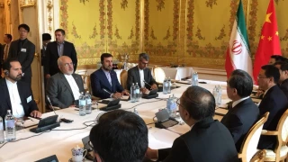 برجام محور مذاکرات دوجانبه ظریف با همتای چینی