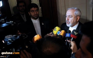 ظریف در جمع خبرنگاران:

مطمئنم که بقیه دنیا برای اعمال فشار بر ایران حتما در کنار آمریکا نیست/بر اجرای برنامه‌ها پیش از اعمال تحریم‌های آمریکا تاکید شد/جهان در برابر آمریکا ایستاده است