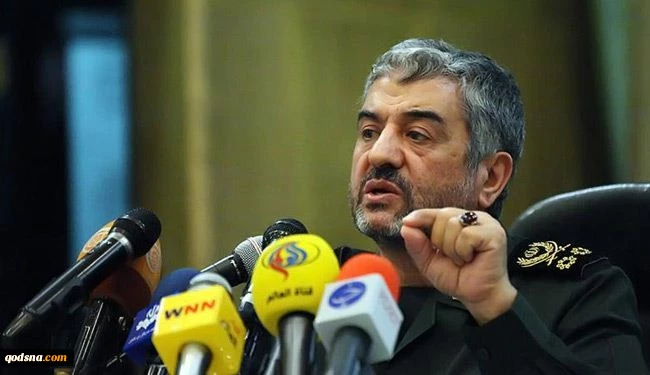 قائد الحرس الثوري في الرد علي ترامب:

الحكومة والشعب في الجمهورية الاسلامية الايرانية سيواصلون التلاحم والصمود والمقاومة
 2