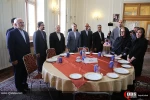 یادگاری اصحاب رسانه با سخنگوی وزارت امورخارجه 4
