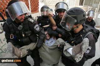Israeli forces arrest Palestinian journalist