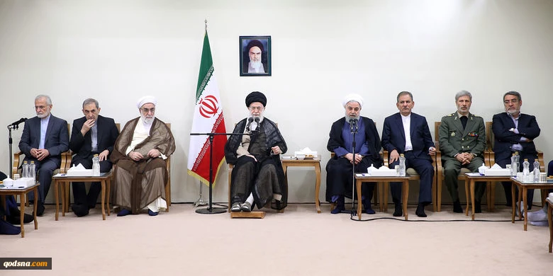 بمناسبة اسبوع الحكومة 

قائد الثورة يستقبل رئيس الجمهورية واعضاء الحكومة
 2