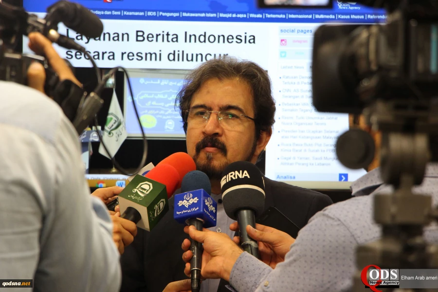 Indonesian Service Unveiled During Session
Session Convened as "Message of 4 Decades of Islamic Revolution Public Diplomacy" 3