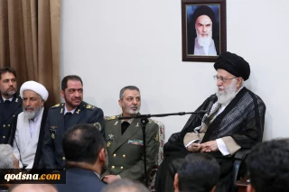 فرمانده کل قوا در دیدار فرماندهان قرارگاه پدافند هوایی خاتم‌الانبیاء ارتش:

قرارگاه پدافند هوایی در خط مقدم مقابله با دشمنان ایران است