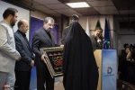 رونمایی از مجموعه «یادمان عشق» و بازی «تکاور» 16