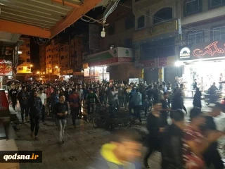 در پی شهادت سه کودک فلسطینی برگزار شد؛

راهپیمایی شبانه مردم غزه در حمایت از مقاومت و تقاضا برای پاسخ به تجاوز صهیونیست‌ها+ تصاویر