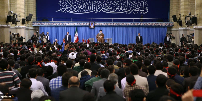 عشية ذكري 'اليوم الوطني لمكافحة الاستكبار العالمي'

قائد الثورة يستقبل حشدا من التلامذة وطلبة الجامعات
 2