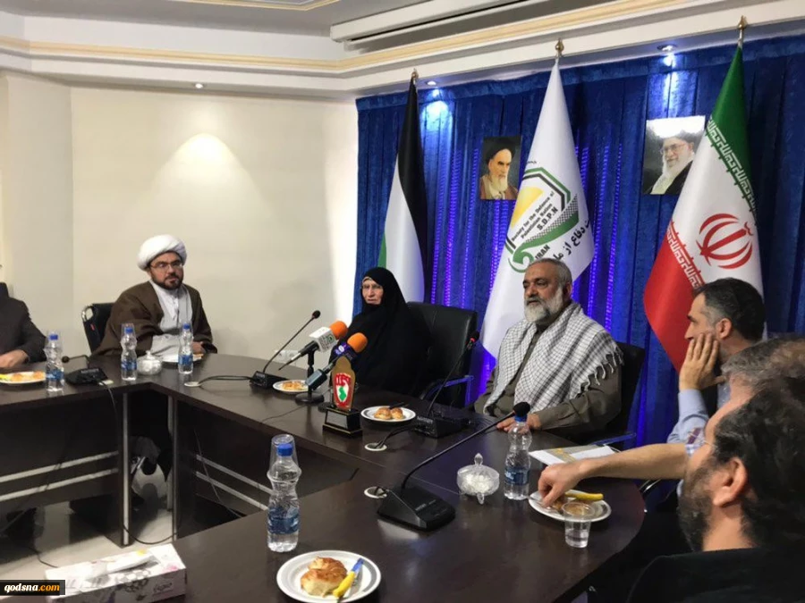 اعضاء اللجنة العلياء لاقامة مراسم الذكري الأربعين لانتصار الثورة الإسلامية يلتقون كريمة الإمام الخميني(رض)

العميد نقدي: انجازات الثورة الإسلامية نتاج الجهاد المخلص للإمام الخميني/ زهراء مصطفوي: وحدةُ الكلمة هي رمز انتصار الثورة الإسلامية
 2