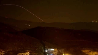 Suriah Tangkis Serangan Udara Israel