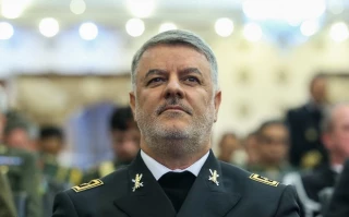 دریادار خانزادی:

پیام ساخت ناوشکن سهند، عبور از خط تحریم‌هاست