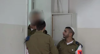 منابع صهیونیستی خبر دادند:

بازداشت افسر ارتش اسرائیل به اتهام فروش مواد مخدر در پایگاه های ارتش