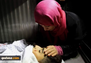منابع فلسطینی خبر دادند ؛

مشارکت گسترده در سی و نهمین راهپیمایی بازگشت با عنوان «وفاداری به قهرمانان کرانه باختری»/  شهادت سه فلسطینی در تیراندازی نظامیان صهیونیست/ 130فلسطینی زخمی شدند+ تصاویر