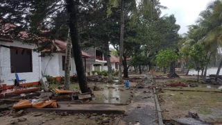 Data Resmi Korban Tsunami: 43 Tewas dan 584 Terluka