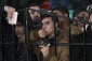 گروه‌های فلسطینی محکوم کردند:

خروج کارمندان تشکیلات خودگردان از گذرگاه رفح مجازاتی جدید علیه ساکنان غزه