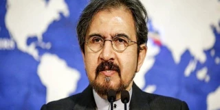 قاسمی: 

برنامه موشکی ایران دفاعی، متعارف و حق طبیعی ملت است