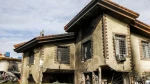 Pesawat Boeing 707 Jatuh atas Rumah Warga Tehran di Iran 16