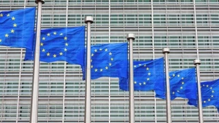 EU sanctions Russians, Syrians over alleged links to chemical attacks