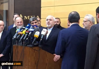 ظريف يؤكّد من بيروت دعم إيران للبنان من دون شروط