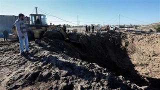 Israel launches fresh Gaza airstrikes, targets Palestinian boat