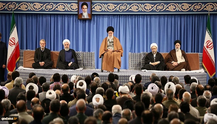 مستقبلا كبار المسؤولين وسفراء الدول الاسلامية

قائد الثورة: عدوان الكيان الصهيوني طيلة السنوات المديدة، هو نموذج بارز لإثارة الطاغوت للحروب 2
