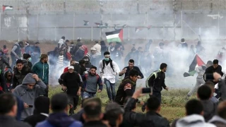 Palestinian killed, scores injured by Israeli forces in Gaza