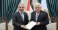 نمایندگان سازشکار فلسطینی رسما «فلسطین از بحر تا نهر» را دور زدند

فراخوان رسمی تشکیلات خودگردان فلسطین برای پیگیری طرح «دو دولتی» بجای طرح «معامله قرن»