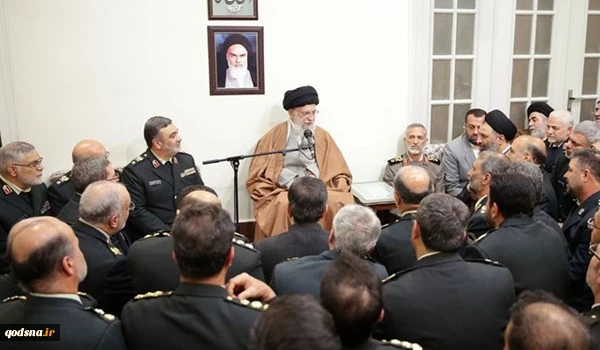 قائد الثورة يؤكد ضرورة الحفاظ على أمن الأجواء الافتراضية 2