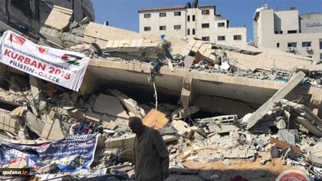 Gaza under attack 7