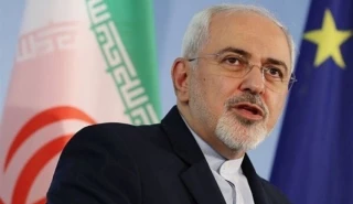 در واکنش به اظهارات رئیس‌جمهور آمریکا

ظریف: آیت‌الله‌خامنه‌ای مدتها پیش منع تسلیحات هسته‌ای را اعلام کردند