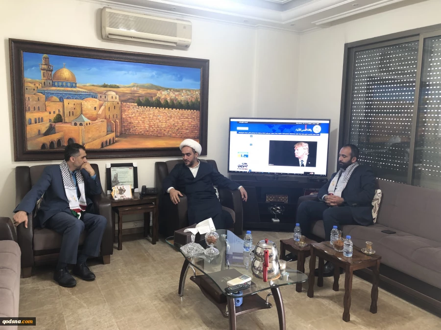 لبحث آفاق التعاون الثنائي في المجالات الإعلامية

مدير عام وكالة القدس للانباء يلتقي المنسق العام للحملة العالمية للعودة إلي فلسطين

 2