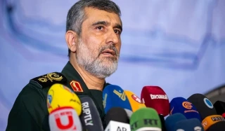 العميد حاجي زادة: لا اميركا ولا غيرها يجرأون على العدوان على ايران