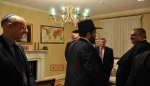 ردا علي تصريح  خالد بن أحمد  بشأن المساومة مع إسرائيل

ديبلماسي إيراني رداً علي وزير الخارجية البحريني: النظام البحريني سينهار بعد فشل صفقة القرن!  2