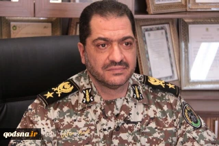 دشمن مواظب باشد اشتباهی از او سر نزند