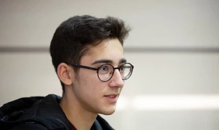 ورزشکار باید
 نماد انسانیت باشد