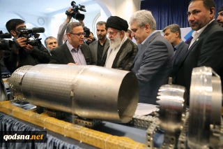 Leader visits exhibition of knowledge-based companies in Tehran