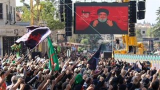Nasrallah says opposed to government resignation, won't let anyone burn Lebanon