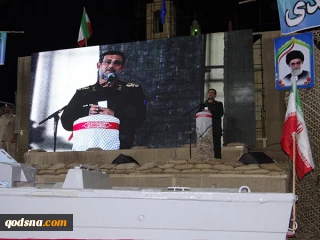 فرمانده نیروی دریایی سپاه:

تهدیدات دشمن همواره ادامه دارد/ هیچ‌گاه میدان را خالی نمی‌کنیم