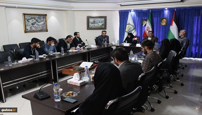 شخصیات شارکت فی تسخیر الوکر التجسسی الأمریکی: 

الثورة الإسلامیة کانت بمثابة تجدید وإحیاء لأفکار الرسول الکریم(ص)/ الثورة کسرت شوکة امریکا وغیر موازین القوی لصالح جبهة المقاومة
 2