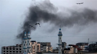 Gaza Flare-up Day Two: Fresh Israeli airstrikes prompt rockt fire