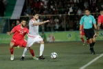 المنتخب الفلسطيني يتلقى هزيمة جديدة بالتصفيات الآسيوية 
 2