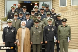 به مناسبت سالروز نیروی دریایی ارتش؛

موسوی با حضور در ستاد نیروی دریایی به خانزادی تبریک گفت