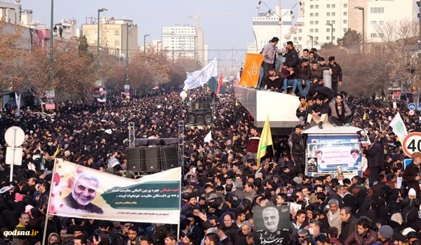الملايين في طهران ينادون الموت لأميركا واسرائيل وال سعود مطالبين بالانتقام 2